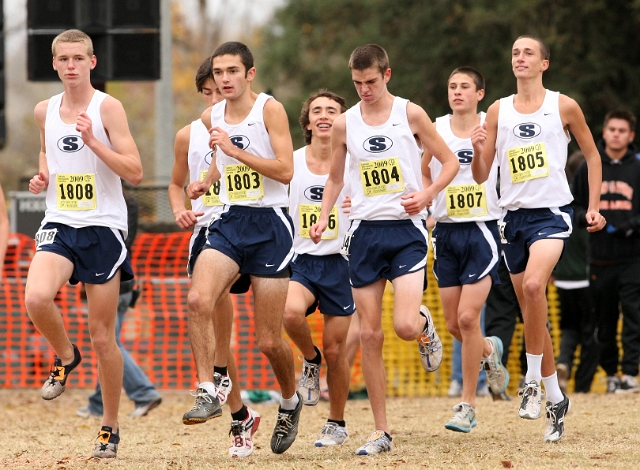 2009 CIF XC Boys D2-001.JPG - 2009 California CIF Cross Country Championships, Woodward Park, Fresno, California